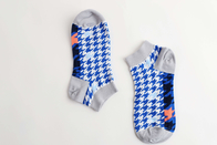 Het Zweet van kleurenstrepen - de Absorberende Sokken van de Sportenenkel met Nylon/Spandex/Katoen