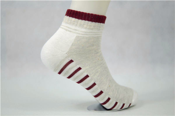 De Misstap Bestand Sokken van de zweet Absorberende Polyester voor Bejaarde Douanegrootte en Kleur